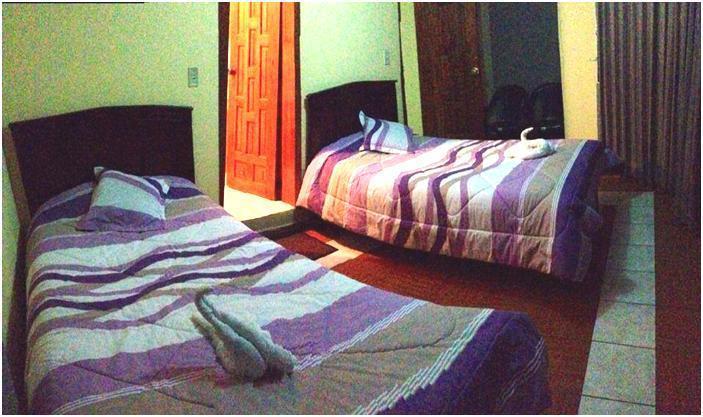 Hostal Jora Continental Cotacachi Oda fotoğraf
