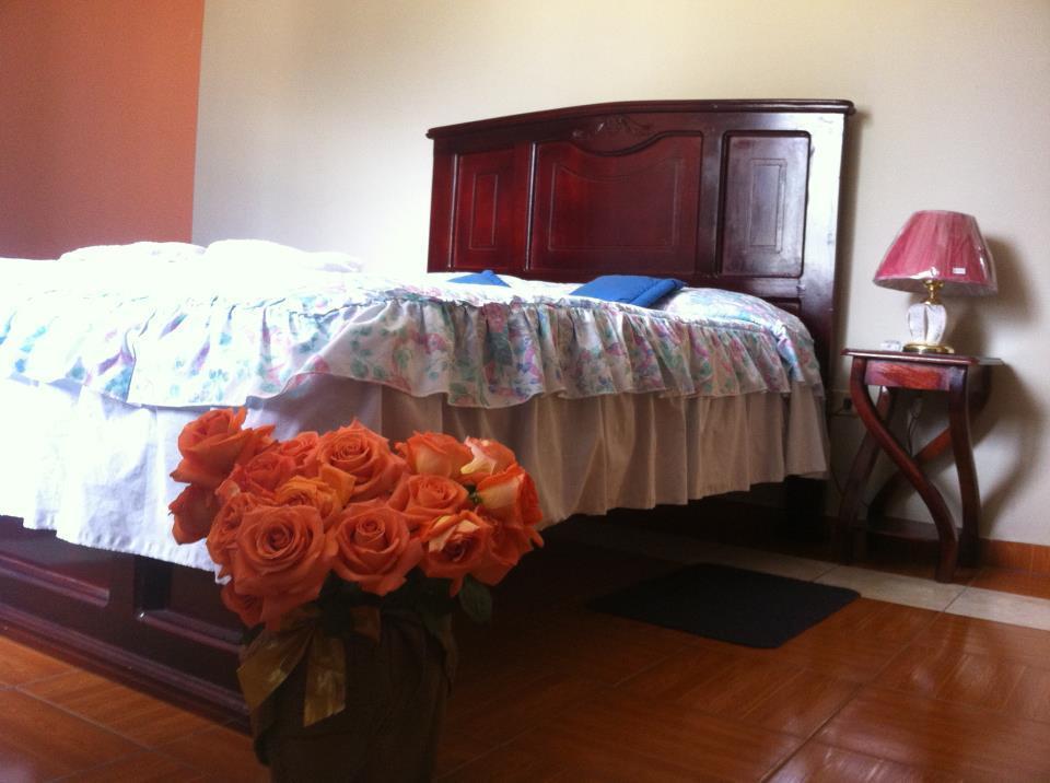 Hostal Jora Continental Cotacachi Oda fotoğraf