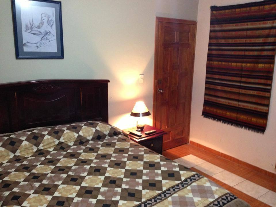 Hostal Jora Continental Cotacachi Oda fotoğraf