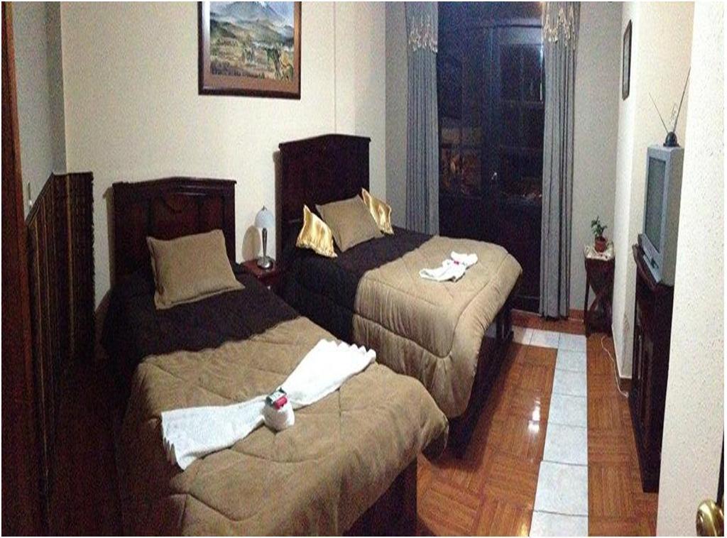 Hostal Jora Continental Cotacachi Oda fotoğraf