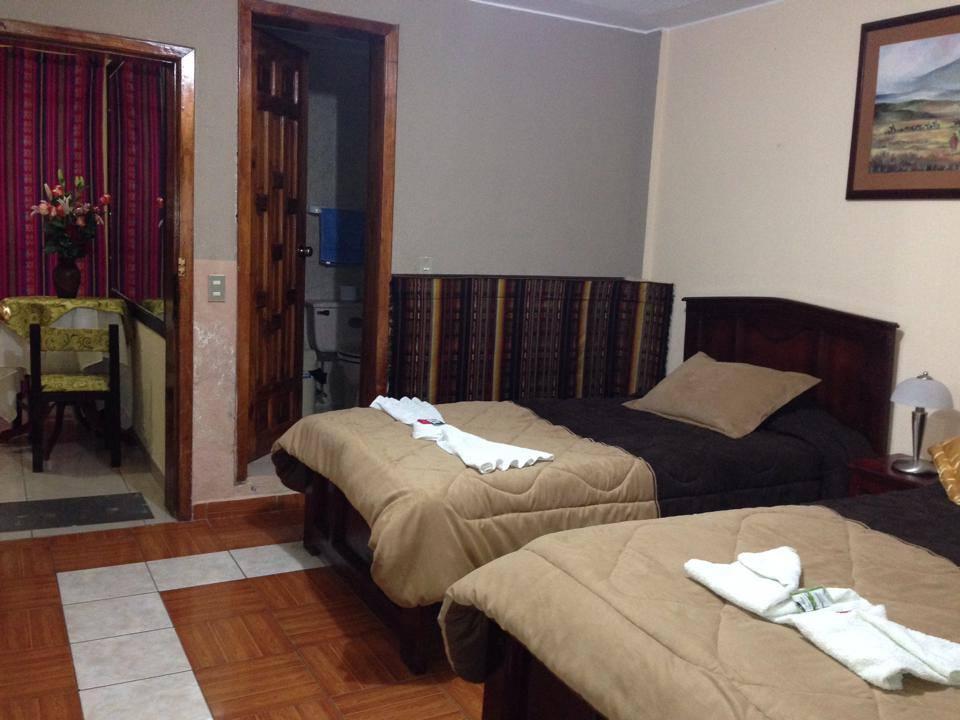 Hostal Jora Continental Cotacachi Oda fotoğraf